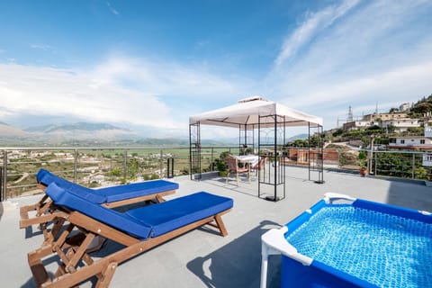 Property building, Swimming pool