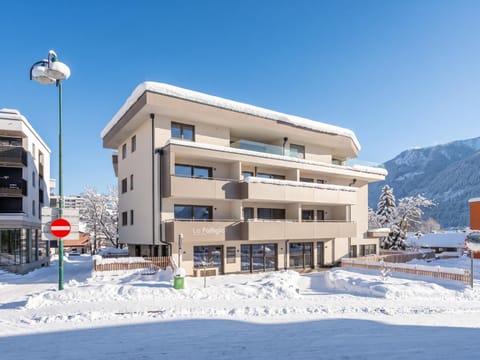 Property building, Winter