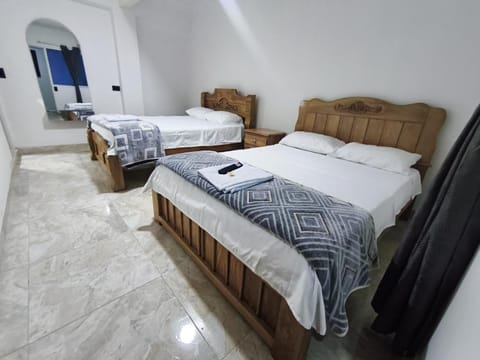 Shower, Bed, TV and multimedia, Bedroom, internet, towels