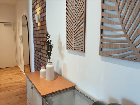Facade/entrance, Decorative detail, furniture