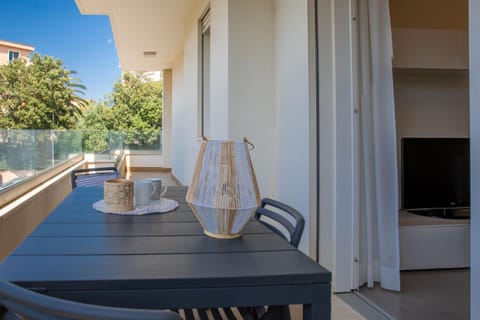 Balcony/Terrace, Dining area