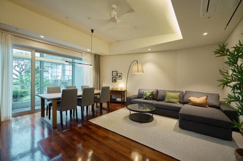 Living room, Seating area, Dining area, Area and facilities