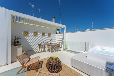 Hot Tub, Balcony/Terrace
