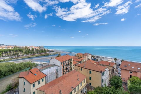 Property building, Bird's eye view, City view, Garden view, Lake view, Sea view