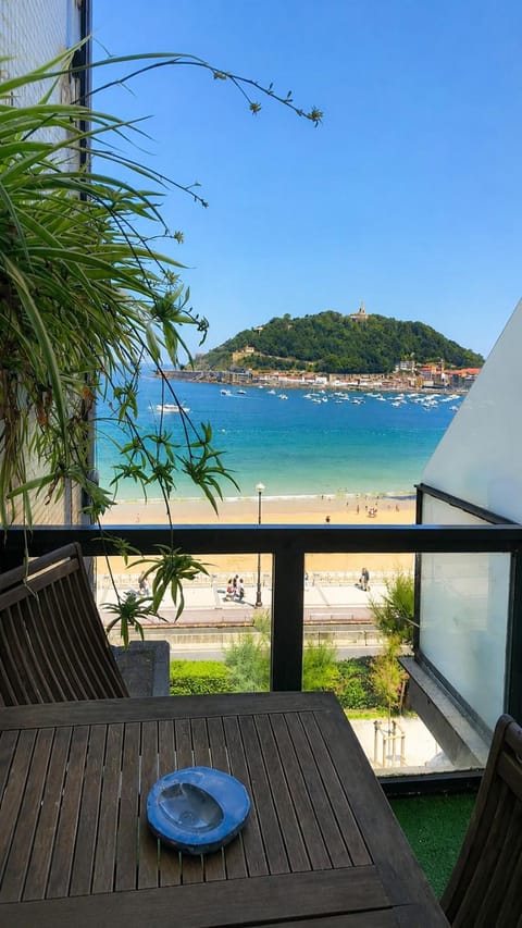 View (from property/room), Balcony/Terrace, Beach, Sea view