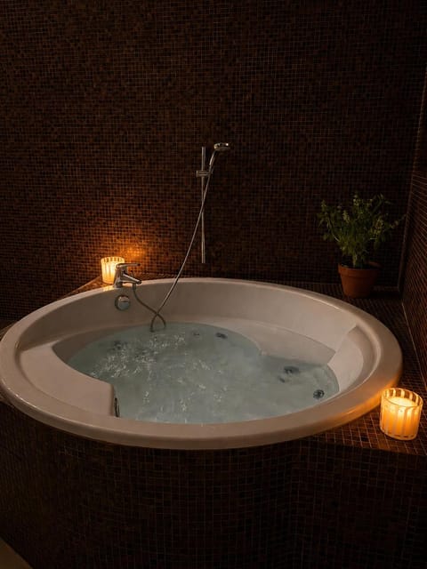Hot Tub, Spa and wellness centre/facilities