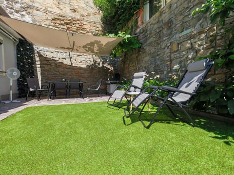 Garden, Balcony/Terrace, sunbed