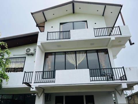 Property building, Day, View (from property/room), Balcony/Terrace