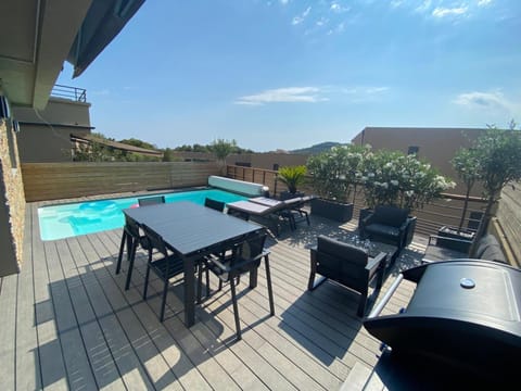 Patio, Natural landscape, Dining area, Pool view, Swimming pool, sunbed