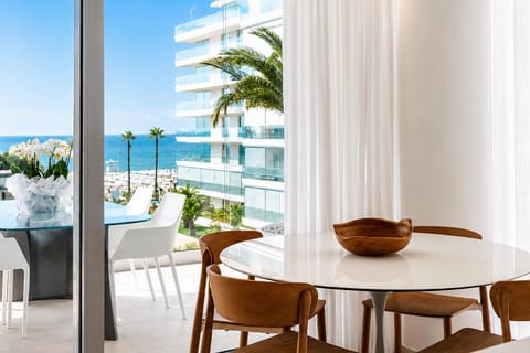 Dining area, Sea view