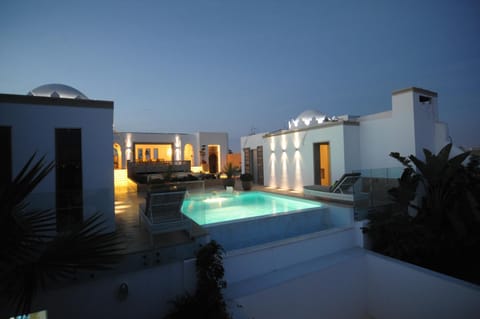 Patio, Balcony/Terrace, Swimming pool, Sunset