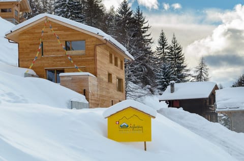 Facade/entrance, Property logo or sign