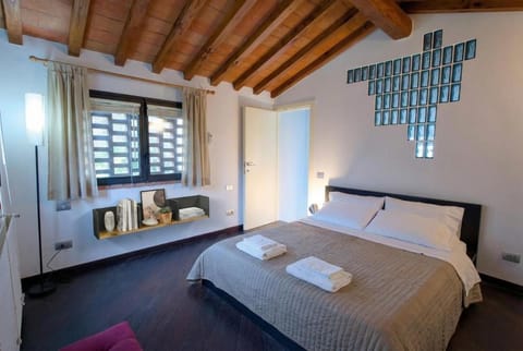 Bed, Photo of the whole room, Bedroom, towels, wardrobe