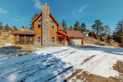 Property building, Day, Winter