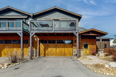 Property building, Day