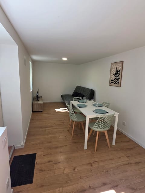 Living room, Lounge or bar, Seating area