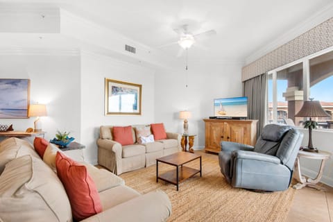 TV and multimedia, Living room, Seating area, furniture, air conditioner