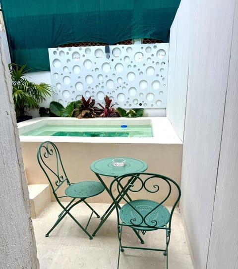 Balcony/Terrace, Dining area