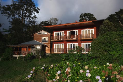 Property building, Facade/entrance