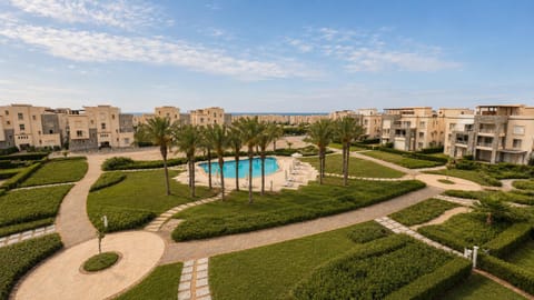 Garden, Swimming pool