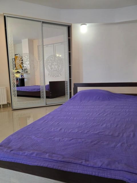 Bed, wardrobe