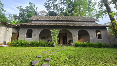 Property building, Garden, Garden view