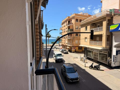 City view, Sea view