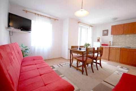 Balcony/Terrace, Kitchen or kitchenette, Living room, Dining area