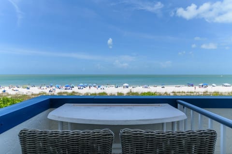 Day, View (from property/room), Balcony/Terrace, Beach, Sea view
