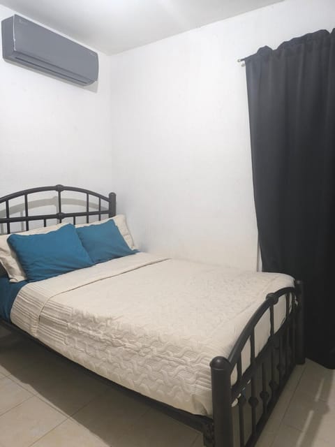 Bed, Bedroom, air conditioner