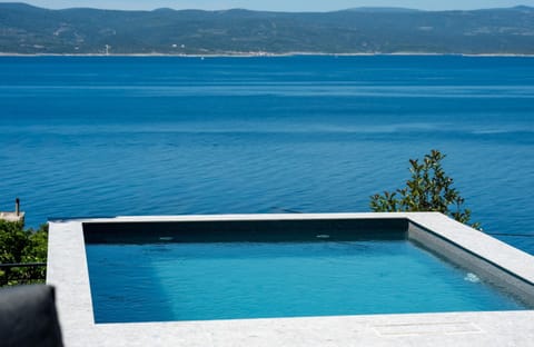 Sea view, Swimming pool