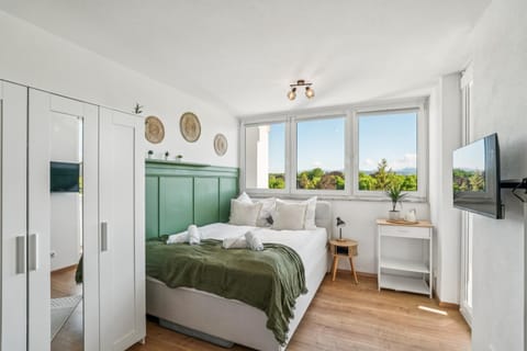 Bed, Bedroom, wardrobe