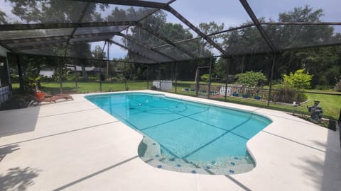 Swimming pool