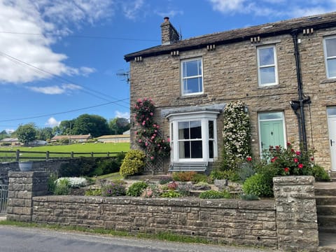 Property building, Garden view