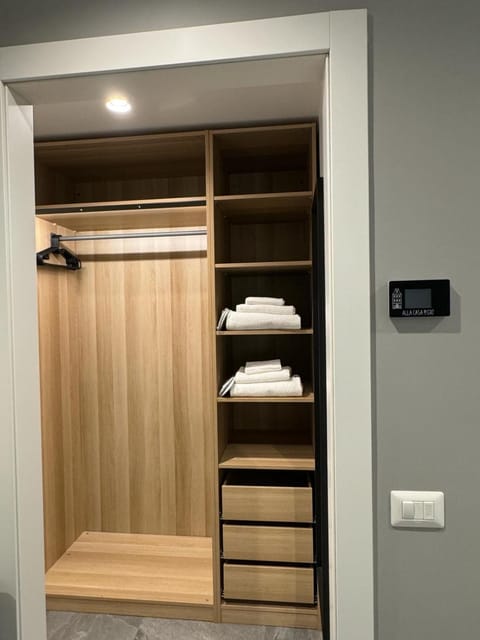 towels, wardrobe