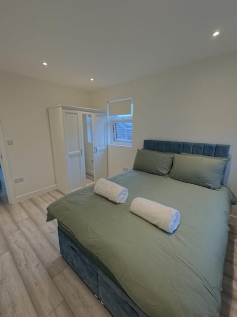 Bed, Photo of the whole room, Bedroom, towels, wardrobe