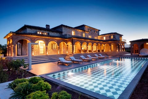 Pool view, Swimming pool, sunbed