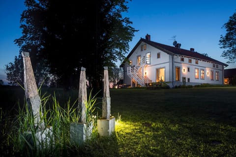 Property building, Night, Garden, Decorative detail, Garden view, Area and facilities