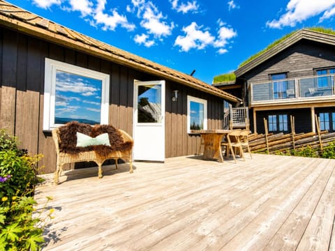 Property building, Natural landscape, Balcony/Terrace, Seating area, sunbed