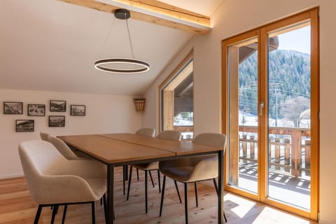 Balcony/Terrace, Dining area