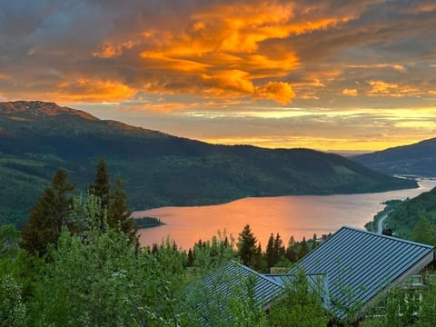 Natural landscape, Lake view, Mountain view, Sunset