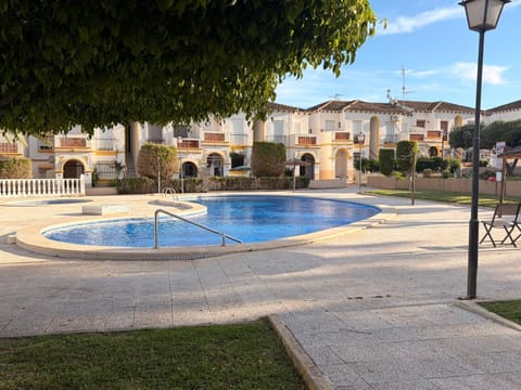Garden, Swimming pool