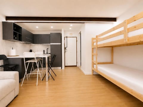Living room, Bedroom, bunk bed