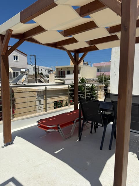 View (from property/room), Balcony/Terrace