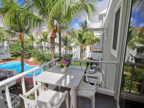 Balcony/Terrace, Pool view