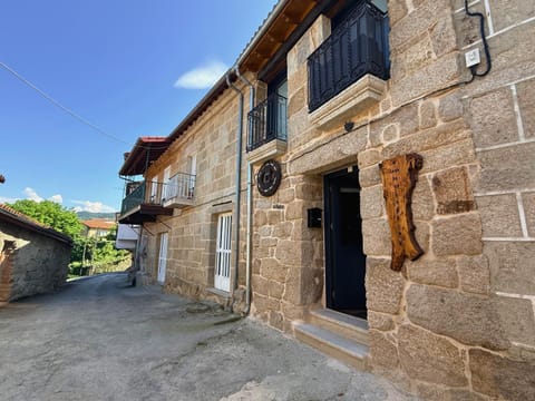 Property building, Facade/entrance, Off site