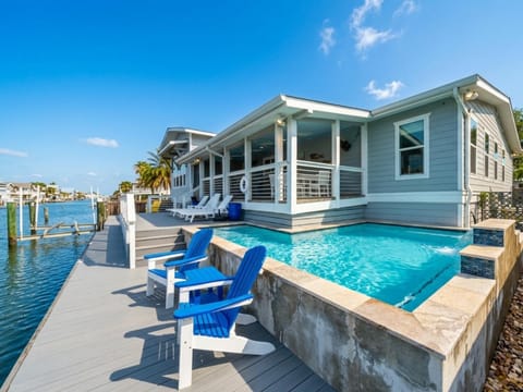 Property building, Patio, Garden, View (from property/room), Balcony/Terrace, Seating area, Pool view, River view, Swimming pool, Parking, furniture