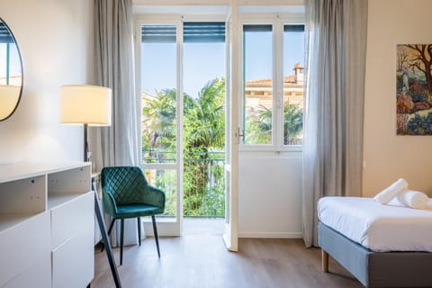 Balcony/Terrace, Photo of the whole room, Bedroom