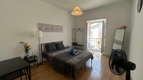 Bed, Photo of the whole room, Bedroom
