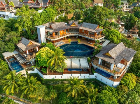 Property building, Natural landscape, Bird's eye view, Garden, Garden view, Pool view, Swimming pool